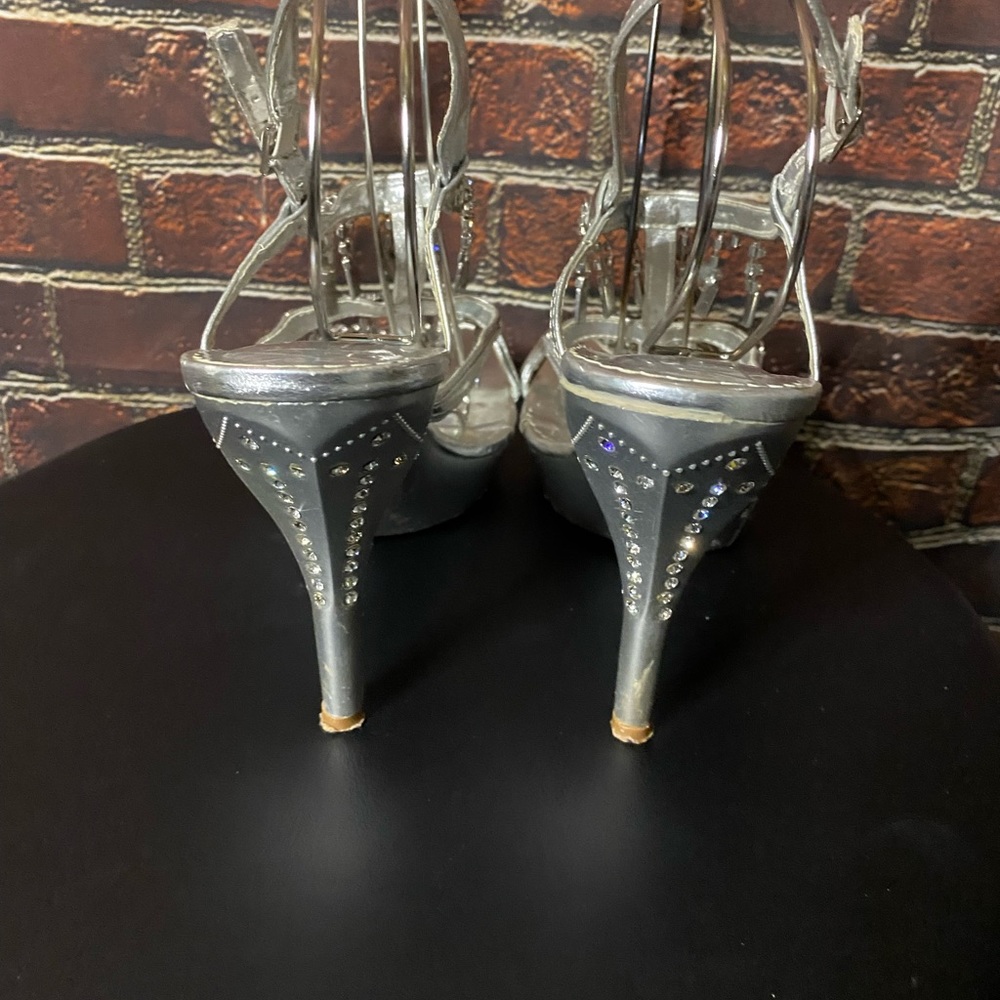Hot Tomato Rhinestone Silver Platform Heels Sz 8W - Picture 4 of 8